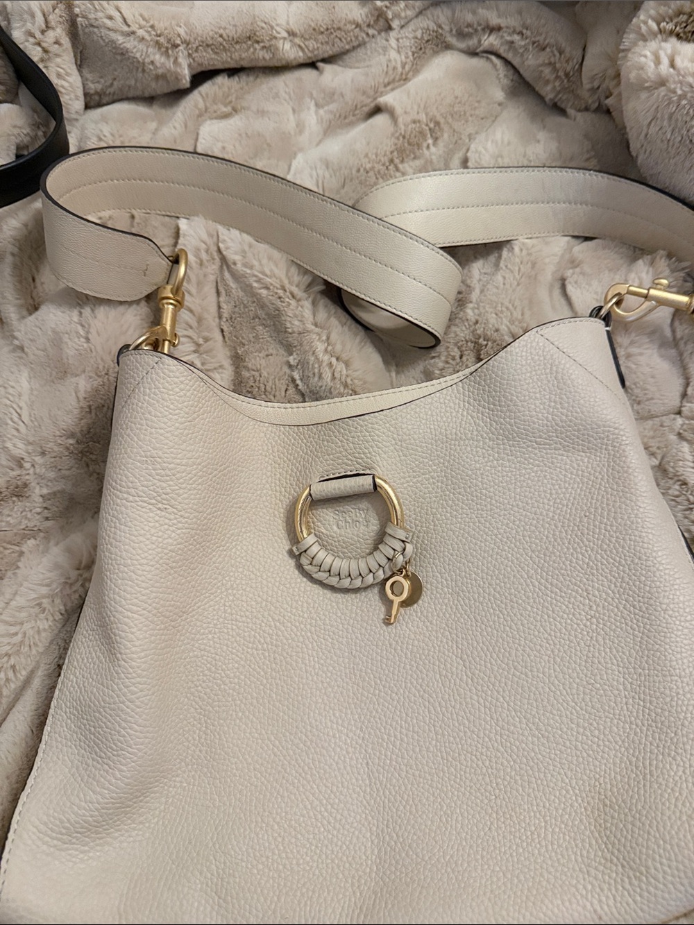 See By Chloe Cream Leather Shoulder Bag with Gold Ring - Picture 3 of 5